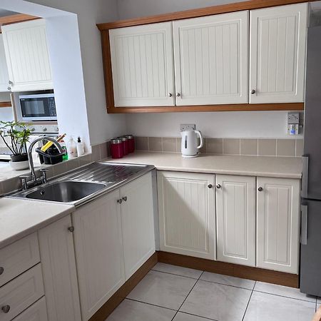 Spacious 5 Double Bed Bedroom Bungalow Near Belfast Lisburn Exteriör bild