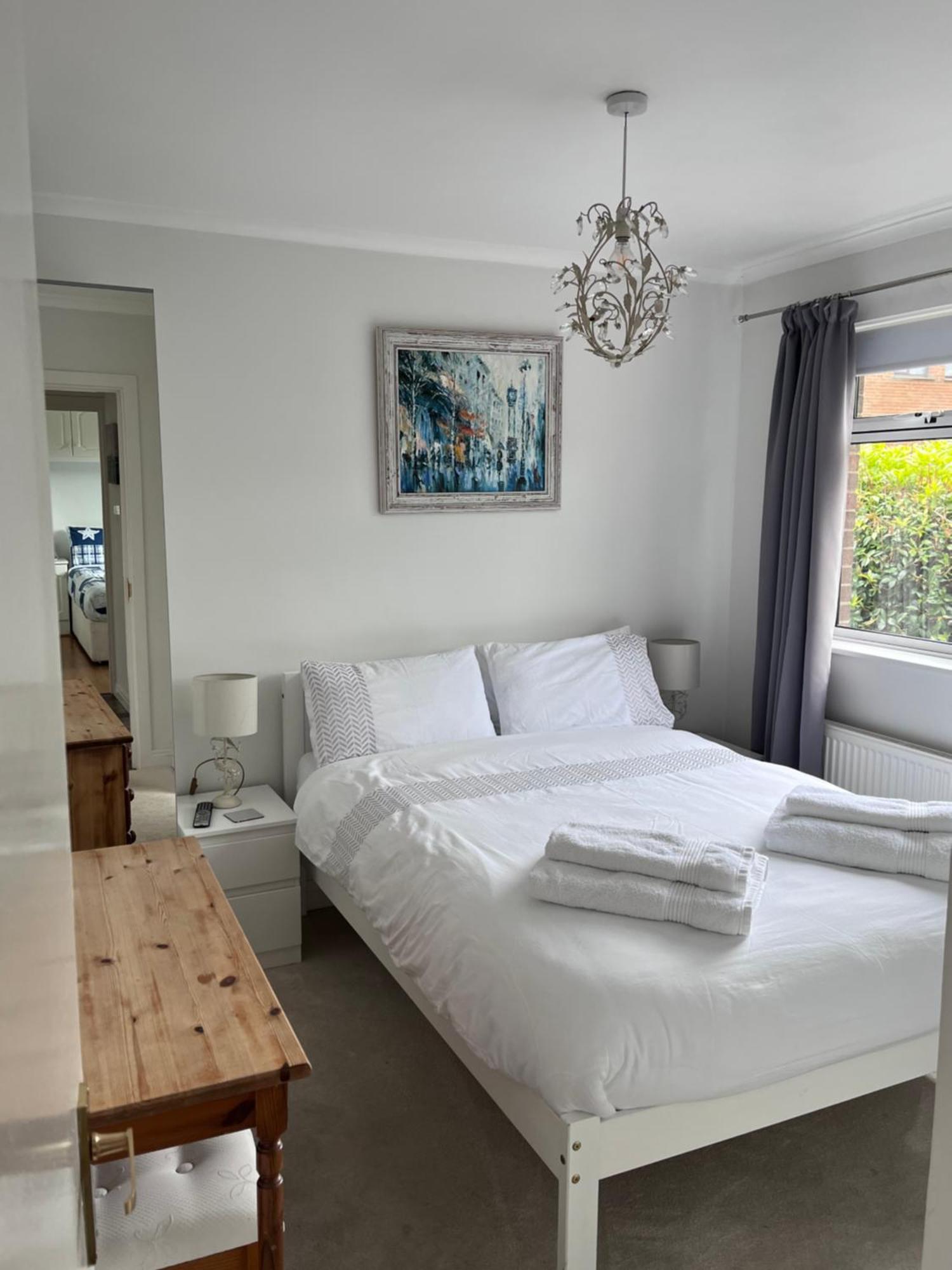 Spacious 5 Double Bed Bedroom Bungalow Near Belfast Lisburn Exteriör bild
