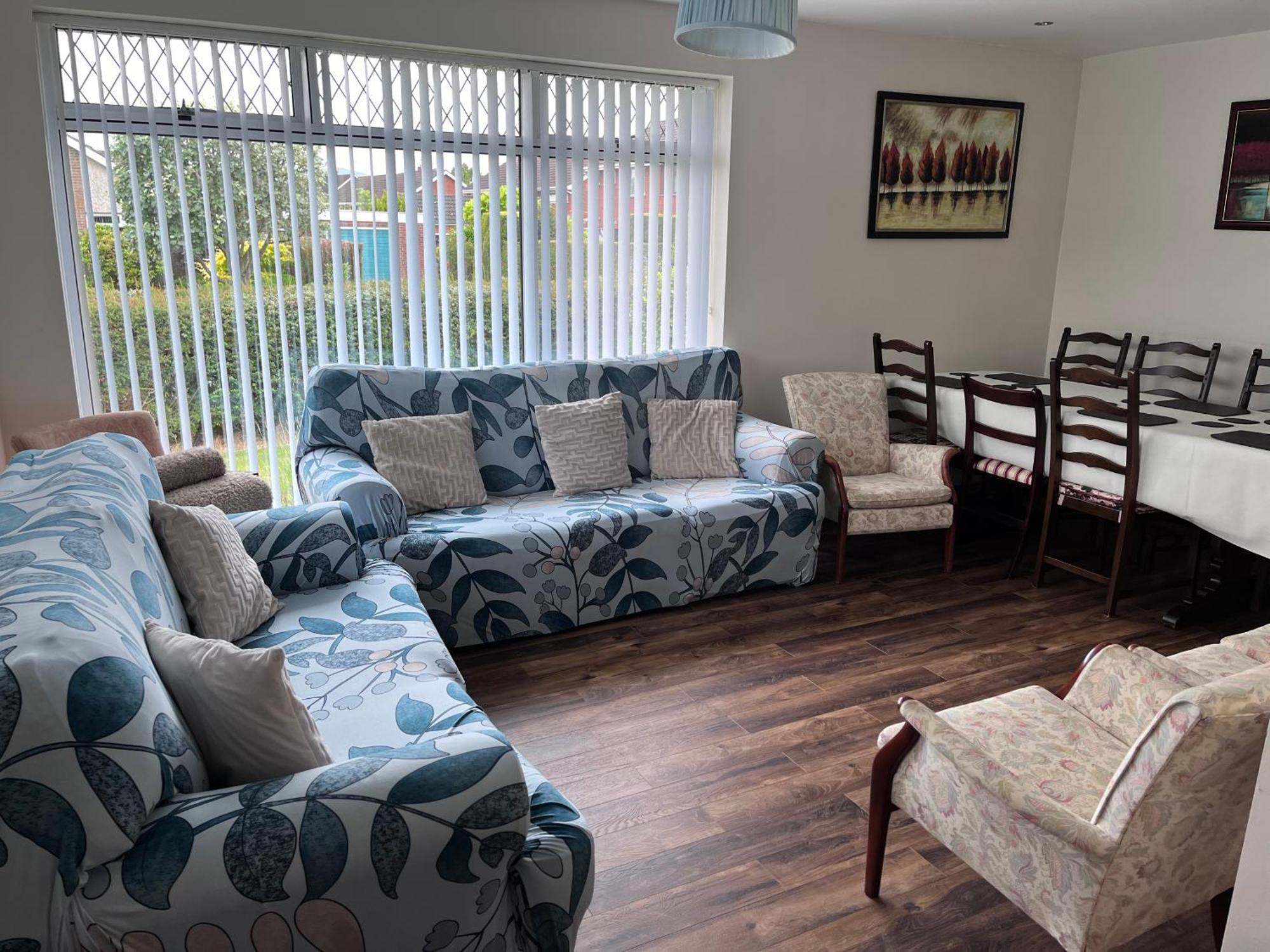Spacious 5 Double Bed Bedroom Bungalow Near Belfast Lisburn Exteriör bild